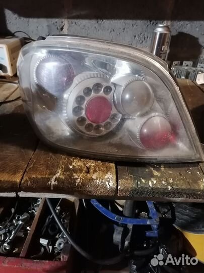 Задние фанари на пижо 307 2003 г