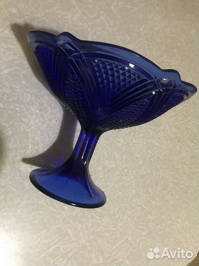 Ваза для фруктов цветное стекло