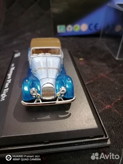 Модель автомобиля 1:43