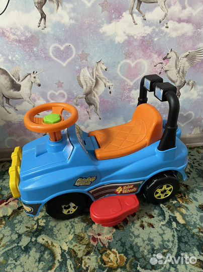 Машинка-каталка