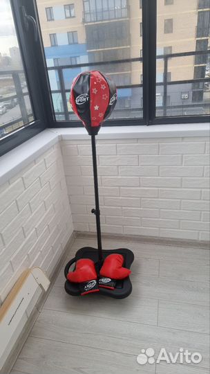 Боксерская груша и перчатки детские