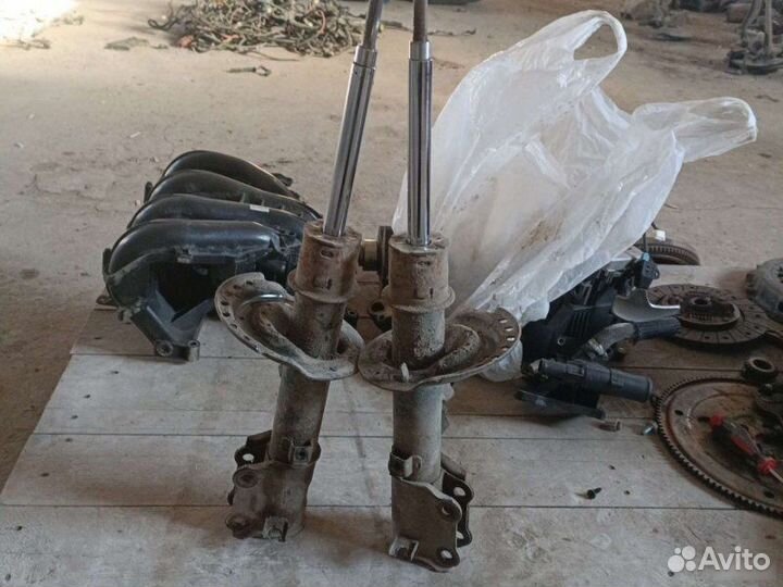 Амортизатор стойка Hyundai Solaris