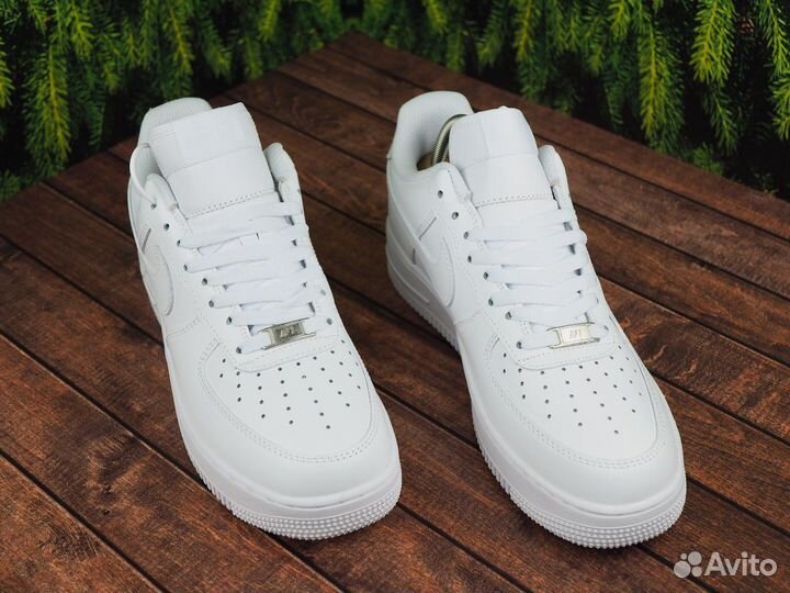 Кроссовки женские Nike Air Force 1'07, Lux