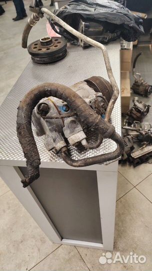 Компрессор кондиционера BMW 1 E87