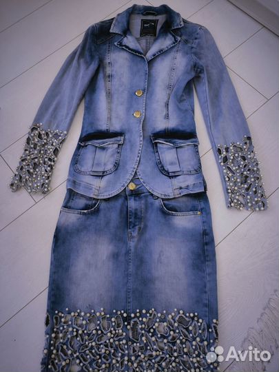 Джинсовая юбка и пиджак