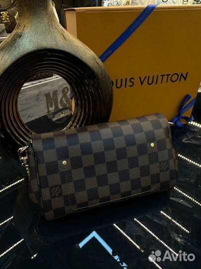 Клатч Louis Vuitton Favorite