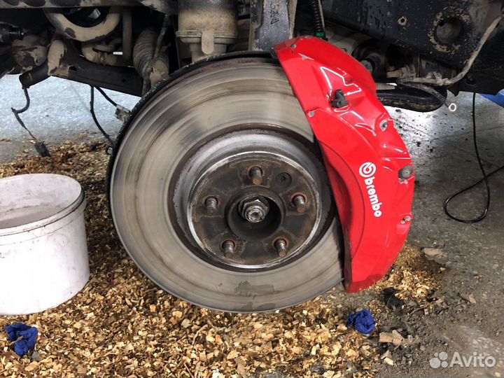 Суппорт Суппорта Ренж ровер 510сил Ленд ровер