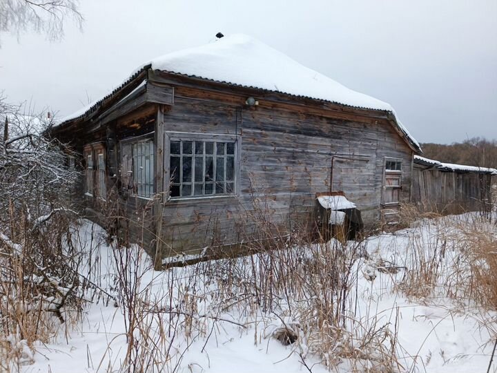 Дом 28,1 м² на участке 31 сот.