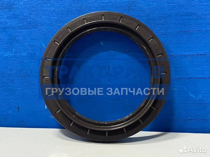 Сальник переднего моста Вольво FM4 ведущего моста