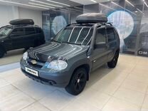 Chevrolet Niva 1.7 MT, 2016, 98 350 км, с пробегом, цена 827 000 руб.