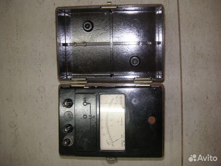 Мегаомметр М4100/3