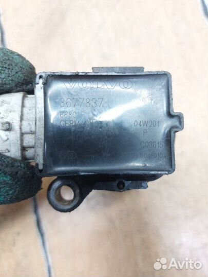 Катушка зажигания Volvo V70 B5204T5 2004