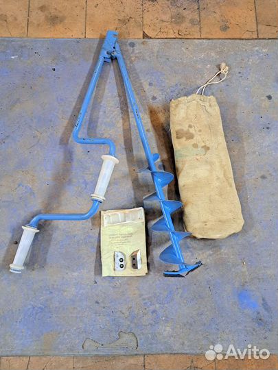 Ледоруб для рыбалки