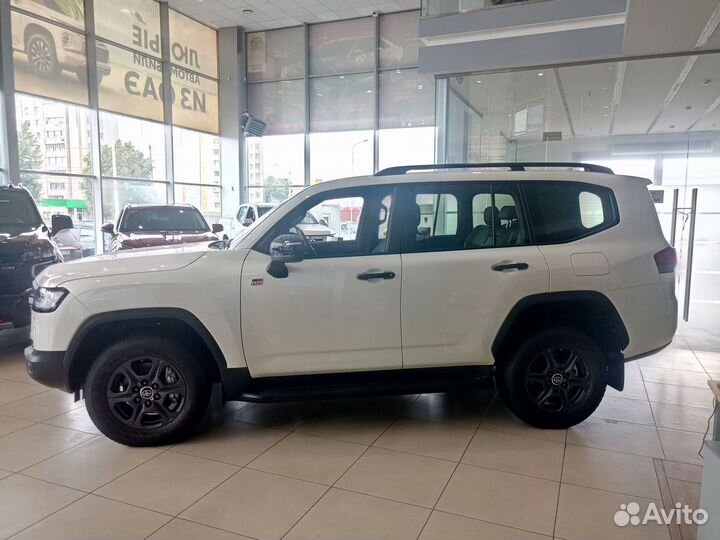 Toyota Land Cruiser 3.5 AT, 2023