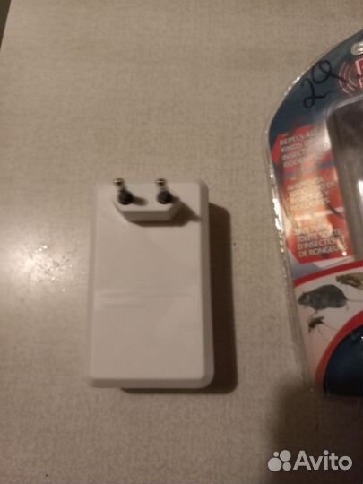 Ультразвуковой отпугиватель тараканов и муравьев