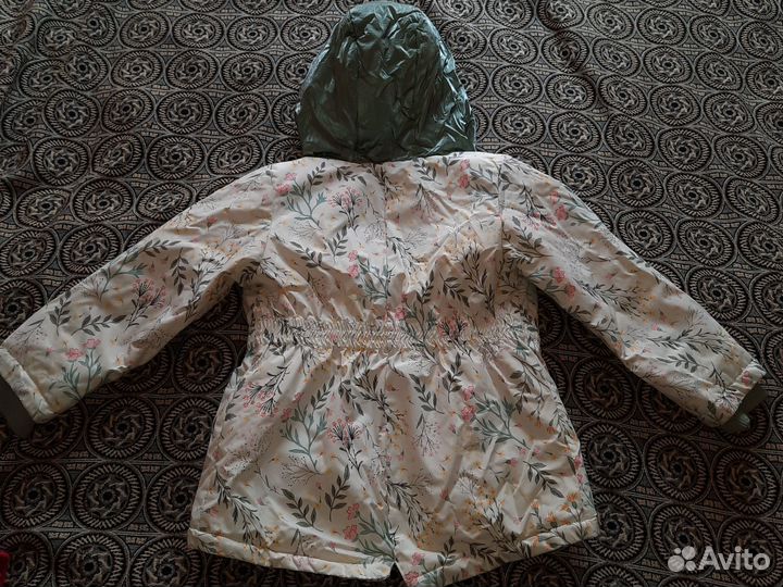 Осенняя куртка для девочки 104