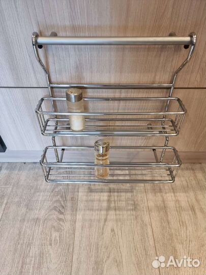 Полкадляспецийtescomamonti