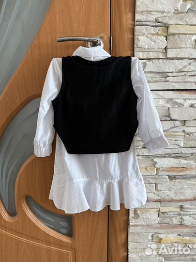 Платье с жилеткой