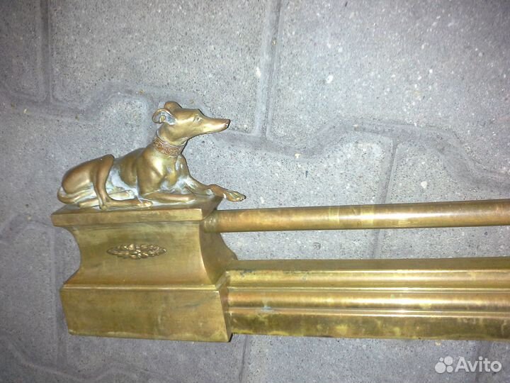 Бронзовые борзые