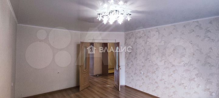 2-к. квартира, 60 м², 1/5 эт.