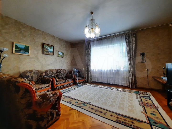 Дом 233 м² на участке 6 сот.