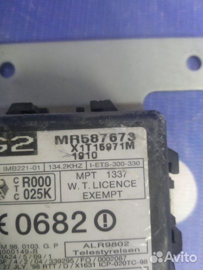 Блок иммобилайзера Mitsubishi Pajero 3 внедорожник