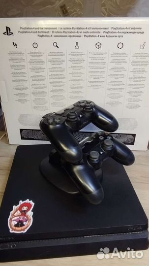 Игровая приставка ps4 slim 500