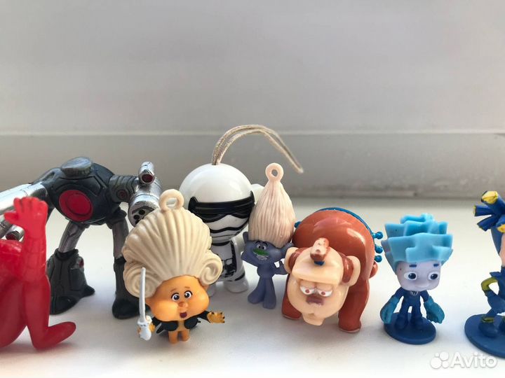 Игрушки из киндера