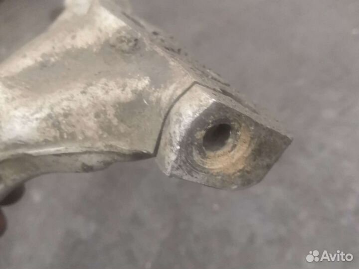 Кулак поворотный ауди а4 B6/B7 8e0257f