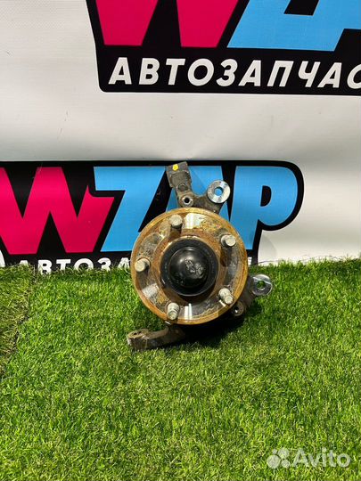 Кулак передний левый Ford Mustang 6 рест. 2019