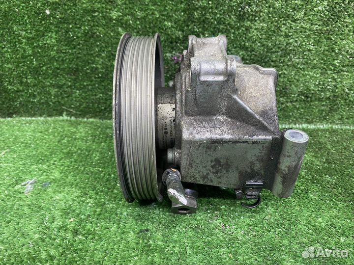 Насос гидроусилителя руля audi A6 C6 4F5 AUK 2006