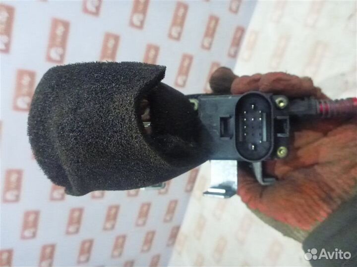 Стеклоподъемник передний левый Volkswagen