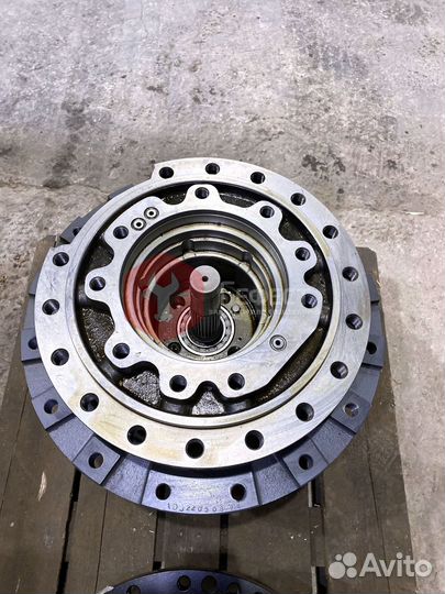 Бортовой редуктор Hitachi ZX210H