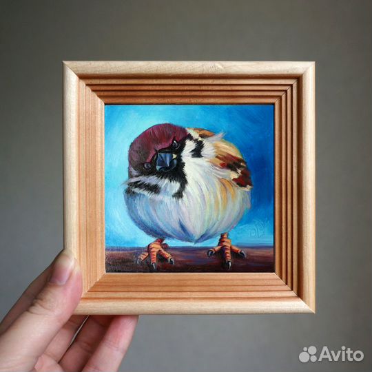 Картина маслом в раме Воробей 10х10см. В наличии