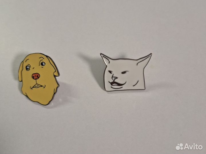 Значки с мемными животными