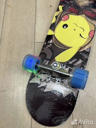 Скейтборд со светящимися колёсами