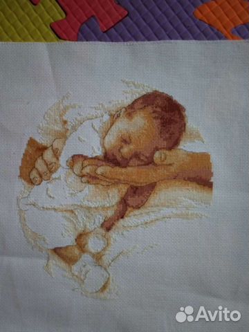Вышивка крестом Младенец