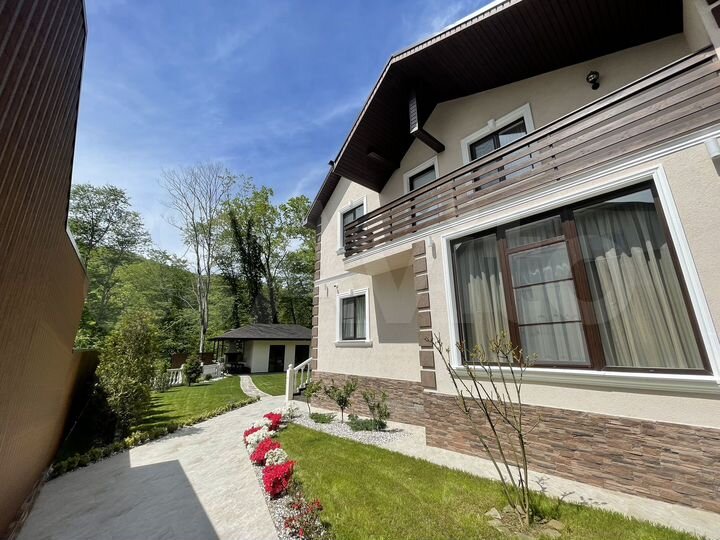 Дом 150 м² на участке 7 сот.