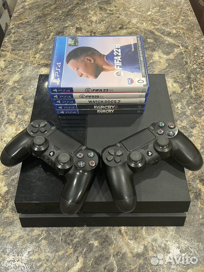 Sony PS4 + Fifa 23-22-21, Ufc 3-4