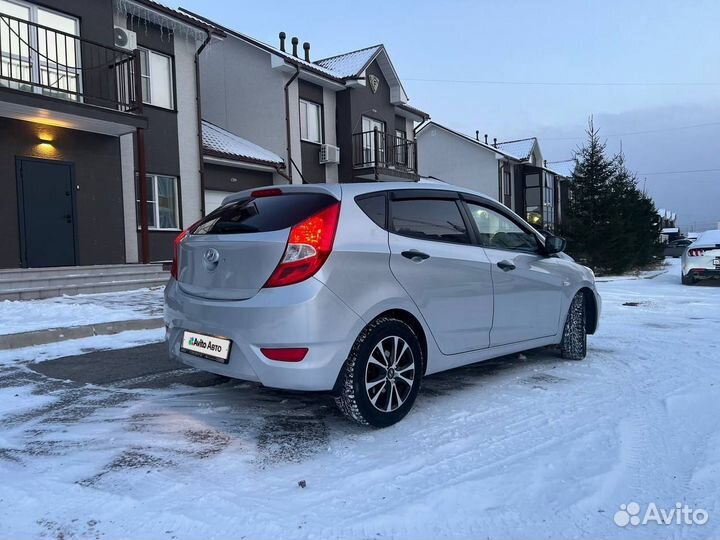 Hyundai Solaris 1.4 МТ, 2012, 166 240 км