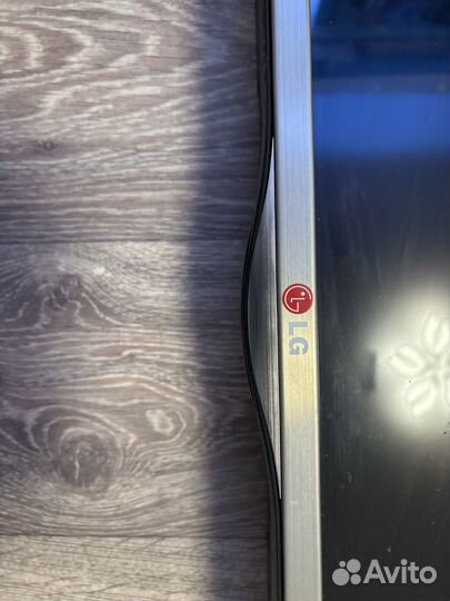 Продам телевизор LG 42”