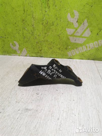 Кронштейн двигателя правый Ниссан Примера П11