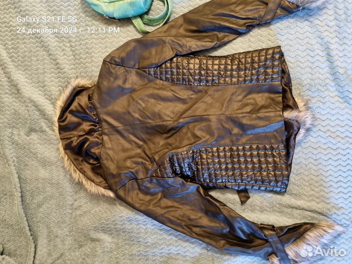 Куртка кожаная с запахом осенняя