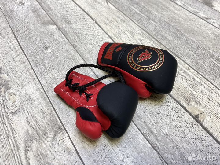 Сувенирные перчатки Reyvel чёрно-красные