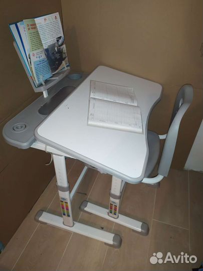 Растущая парта и стул