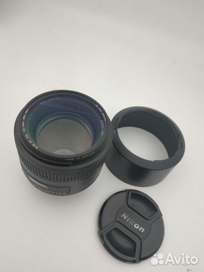 Объектив nikon 85mm 1.8G