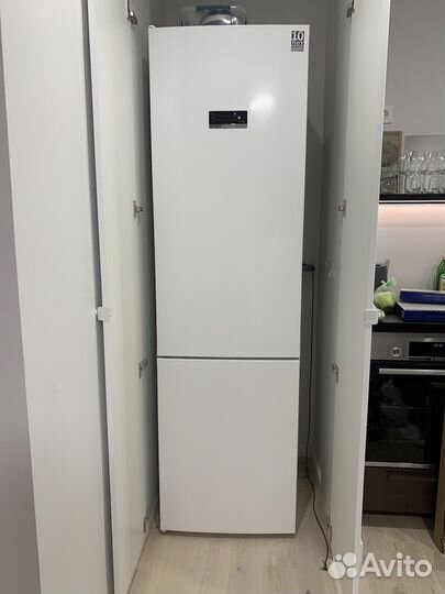 Холодильник Bosch Serie 4 VitaFresh kgn39xw27r