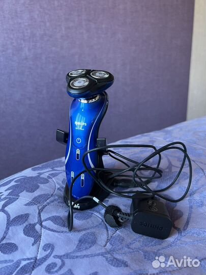 Элеткрическая бритва philips sensotouch