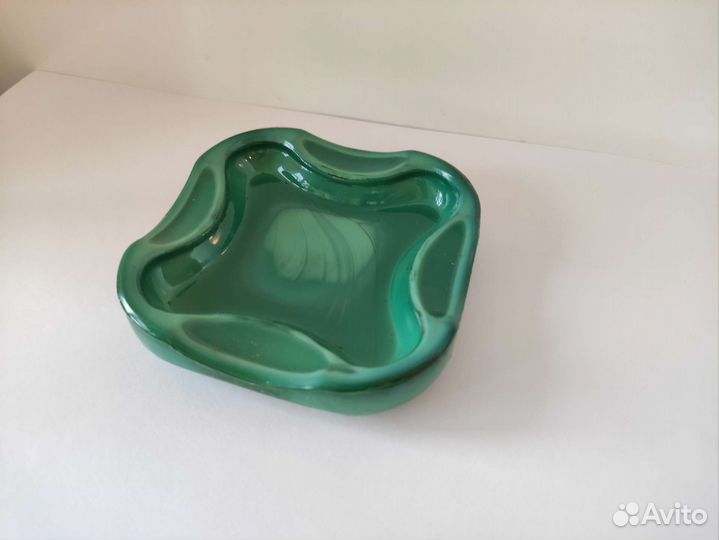 Пепельница, малахитовое стекло, Богемия, зеленая