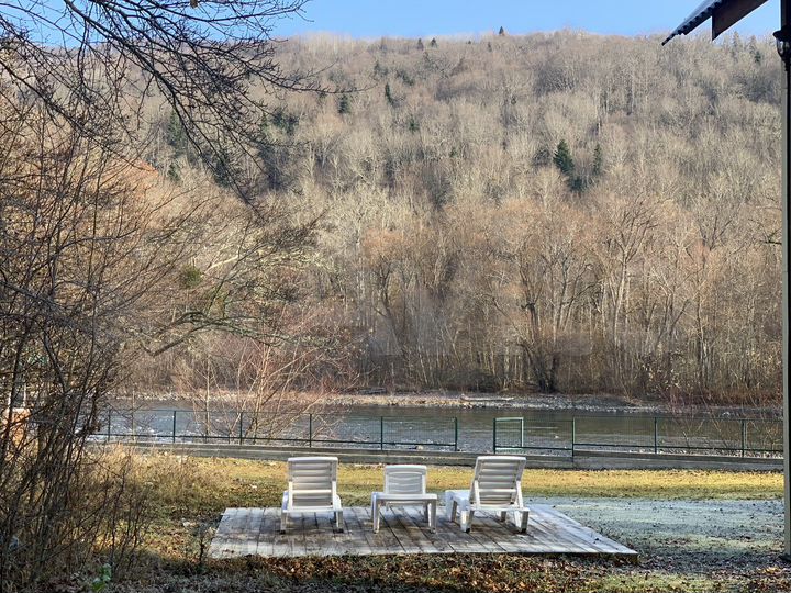 Дом 100 м² на участке 4 га